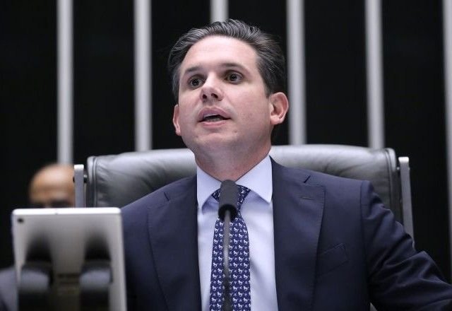 Em resposta à nova tarifa de Trump, Motta afirma que a Câmara votará o acordo entre Mercosul e UE na próxima semana.