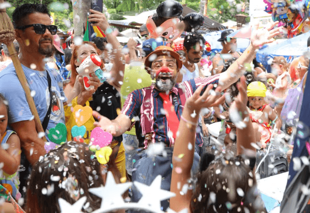 Aumento de 17% no fluxo de turistas internacionais gera US$ 186 milhões durante o Carnaval.