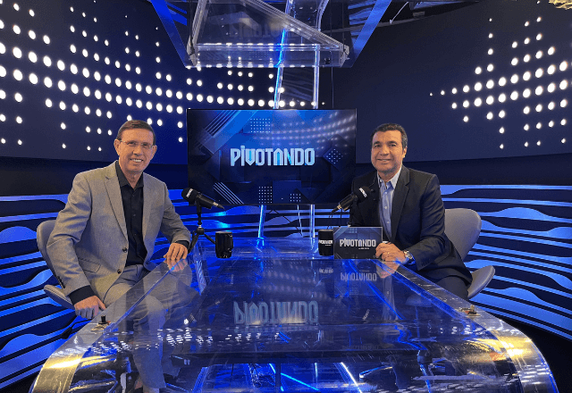 Economia – Há 15 horas: Conversando com Carlos Wizard: descubra a trajetória do “mestre das franquias”. O criador da Wizard Idiomas foi o convidado de João Kepler neste 128º episódio; não perca!