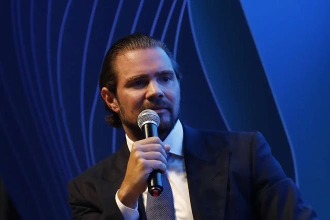 Documentos expõem despesas superiores a R$ 100 milhões em eventos privados de Vorcaro ao redor do mundo.