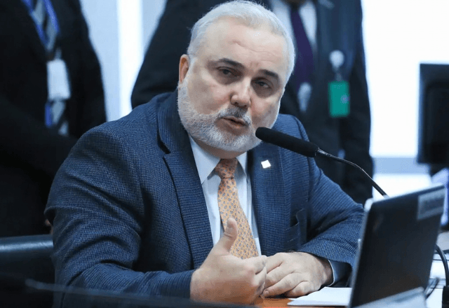 Jean Paul Prates analisa as medidas do governo para controlar o preço do diesel e apoia a criação de um fundo de estabilização.