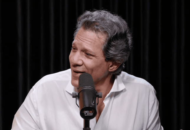 Haddad refuta a ideia de que houve retrocesso devido à pressão após a suspensão do imposto sobre celulares e notebooks pelo governo.