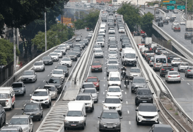 Preço dos veículos de segunda mão aumenta 2,16%, revela pesquisa; descubra os que mais se valorizam.