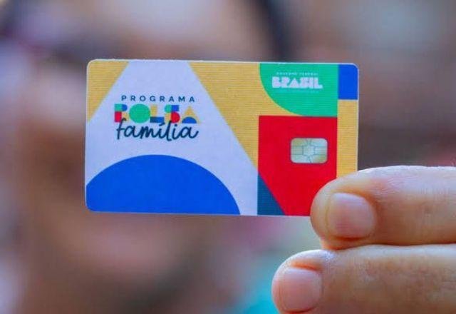 Caixa anuncia o cronograma do Bolsa Família para abril; confira as datas.