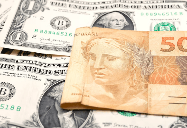Levantamento revela que o real foi a moeda que mais se valorizou em relação ao dólar em 2026